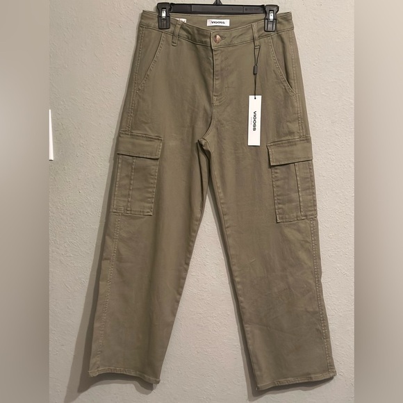 NWT VIGOSS
Veronica High Rise Cargo Straight Pant - Picture 5 of 14